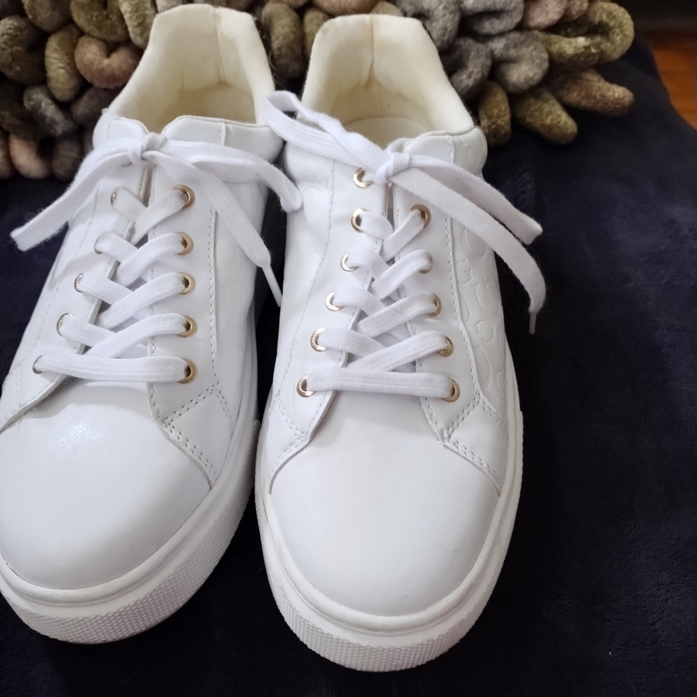 Guess Sneakers